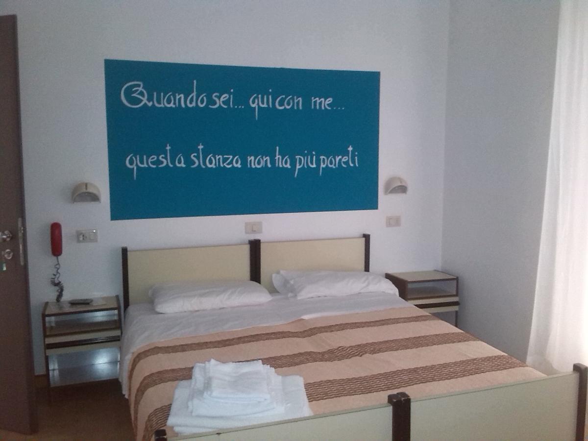 K2 Hotel Cattolica Exterior foto