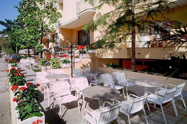 K2 Hotel Cattolica Exterior foto